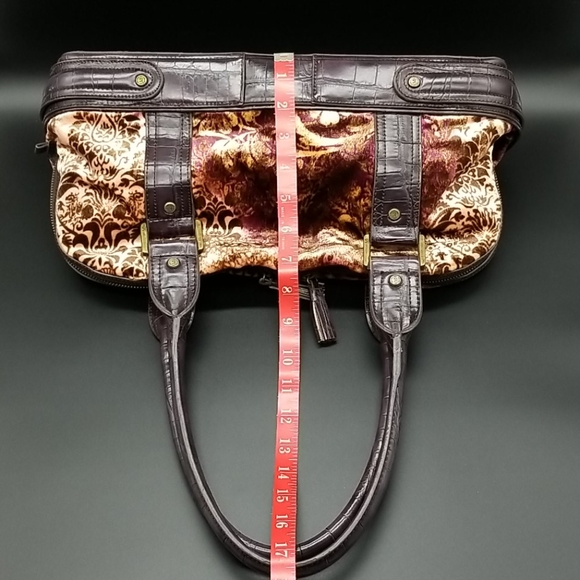 Liz Claiborne Velvety Velour Plum, Brown, Rose and Cream Shoulder Bag - Picture 15 of 16